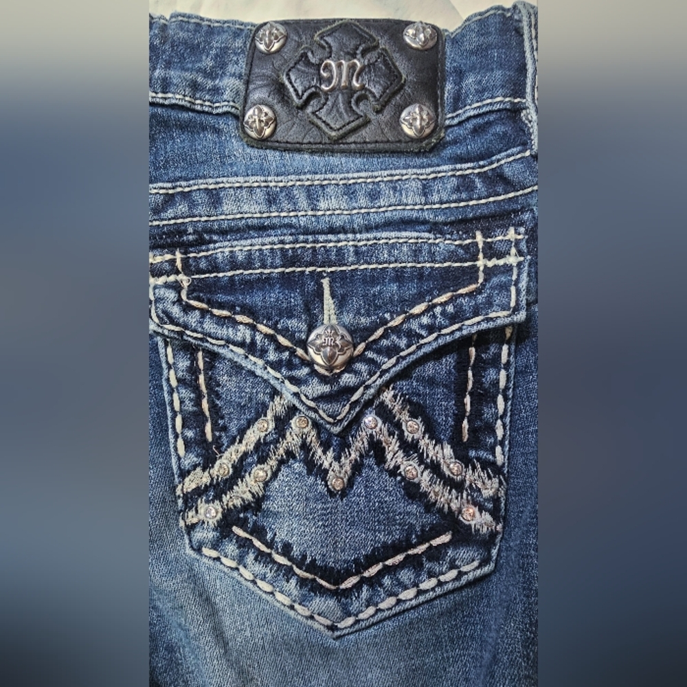 MissMe Destroyed Embellished Boyfriend Capri Jeans Sz 26